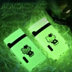 Merkloos Hello Kitty Glow In The Dark Aansteker Met Roze Vlam - Bekend Van TikTok - Hervulbaar En Windproof 5 Merkloos Hello Kitty Glow In The Dark Aansteker Met Roze Vlam - Bekend Van TikTok - Hervulbaar En Windproof -Barbecue Benodigdheden Winkel 1198x1200