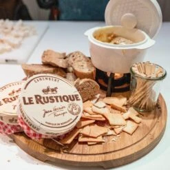 Boska Pizzaplank Friends L - BBQ Accessoires - Eikenhout - Handige Opvanggeul - Ø 34 Cm -Barbecue Benodigdheden Winkel 1200x1200 126