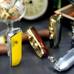 Cohiba® Sigarenaansteker - Sigarenboor - Sigaren - Sigaar - Cohiba Aansteker - Sigarenboor - Sigaren Accessoires - Sigarenknipper - Sigaar Aansteker - Cohiba - Incl. Luxe Geschenkdoos - Rood 26 Cohiba® Sigarenaansteker - Sigarenboor - Sigaren - Sigaar - Cohiba Aansteker - Sigarenboor - Sigaren Accessoires - Sigarenknipper - Sigaar Aansteker - Cohiba - Incl. Luxe Geschenkdoos - Rood -Barbecue Benodigdheden Winkel 1200x1200 568