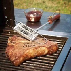 Merkloos BBQ Branding Iron - Barbecuegereedschapset - Bbq Accessoires - Bbq Brandijzer -Barbecue Benodigdheden Winkel 1200x1200 661