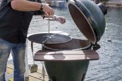 Big Green Egg Grid Lifter - Rooster Lifter - Gietijzeren Rooster Lifter 6 Big Green Egg Grid Lifter - Rooster Lifter - Gietijzeren Rooster Lifter -Barbecue Benodigdheden Winkel 1200x799 33